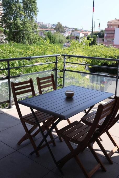 Suberbe Appartement Climatise Avec Terrasse Saint-Raphaël Dış mekan fotoğraf