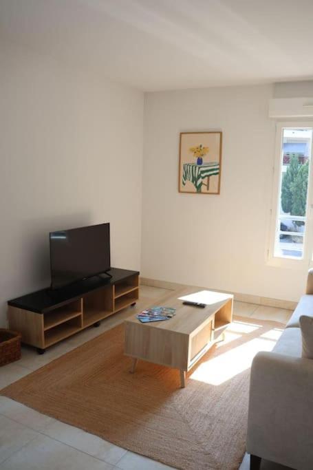 Suberbe Appartement Climatise Avec Terrasse Saint-Raphaël Dış mekan fotoğraf