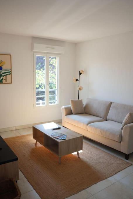 Suberbe Appartement Climatise Avec Terrasse Saint-Raphaël Dış mekan fotoğraf